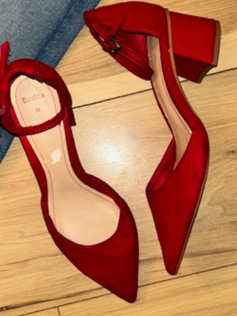 Bershka red heels casual dress shoes european size 38 = 7.5 71/2 - Picture 1 of 6